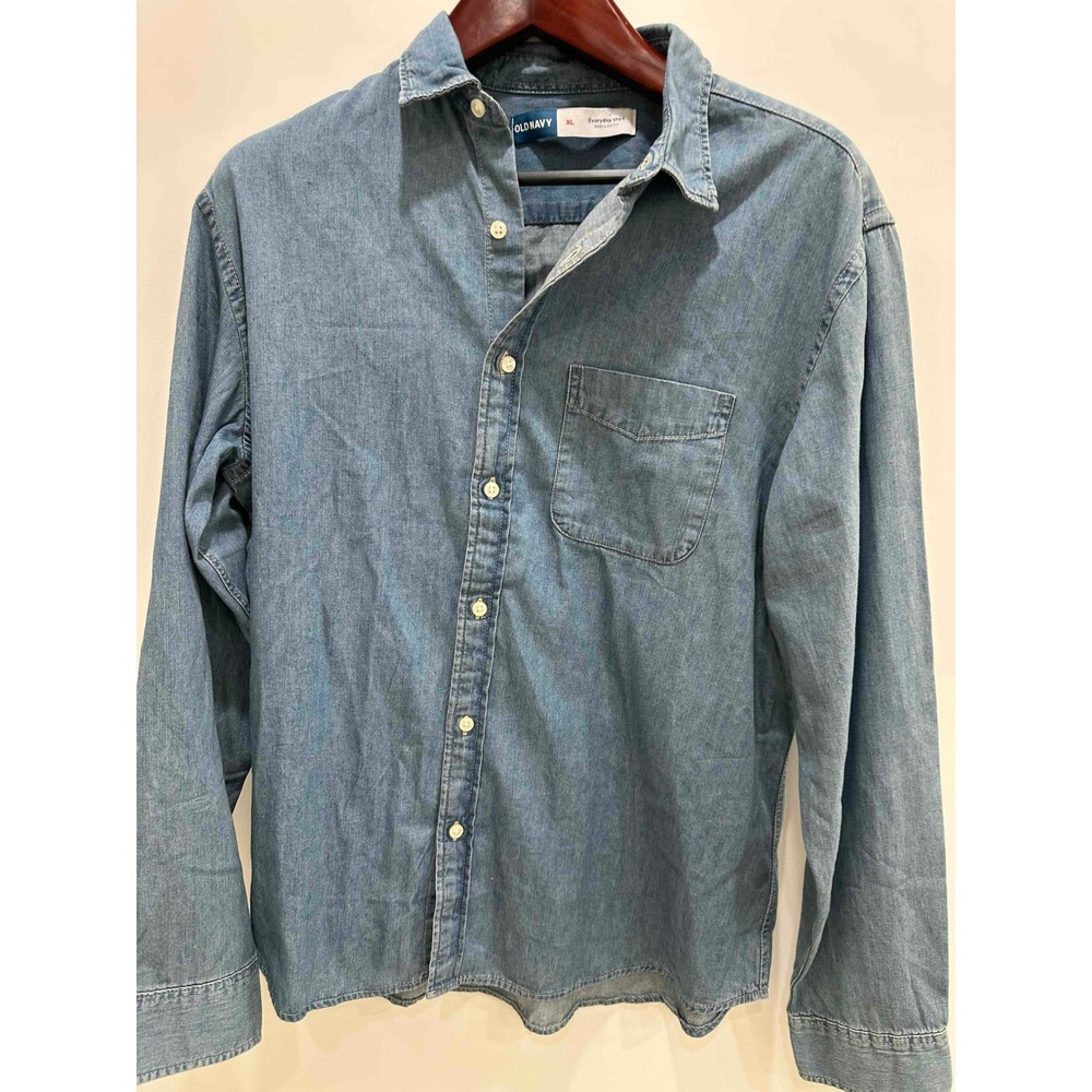 Old Navy Everyday Shirt Mens XL Blue Chambray Regular Fit Button Down 847092-001